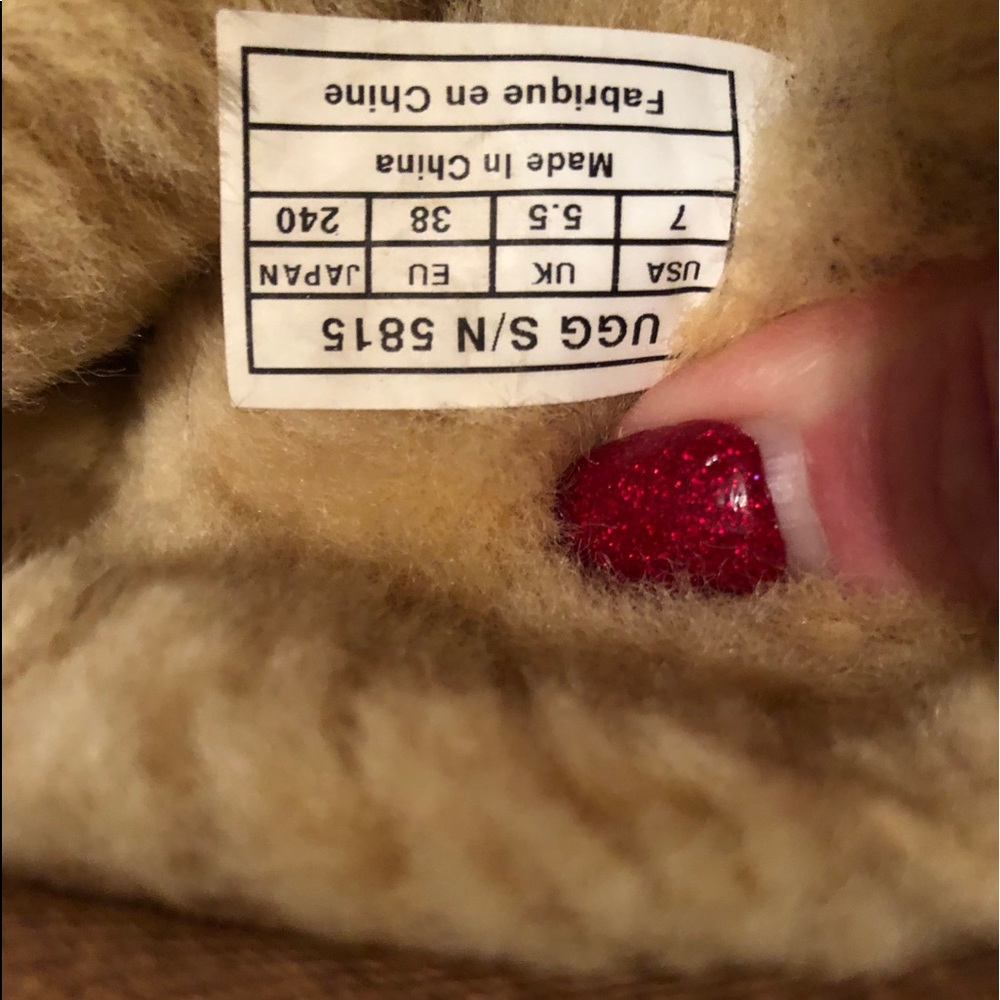 Ugg Short Boot Ii Size 7 - image 7